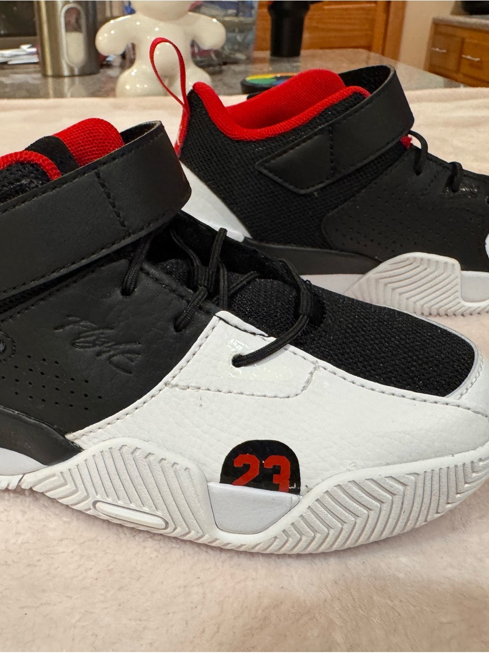 Jordan Kids Black/White/Red Hook-and-Loop Sneakers - Picture 2 of 6